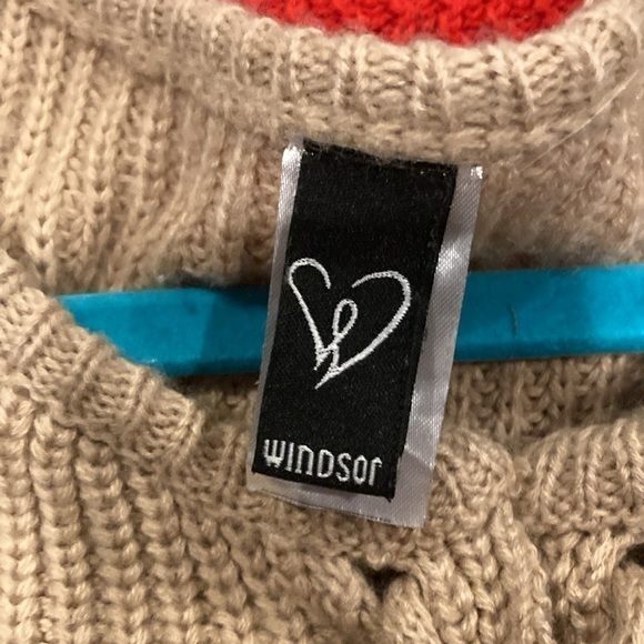 Windsor size medium tan cozy sweater great condition - Picture 4 of 5
